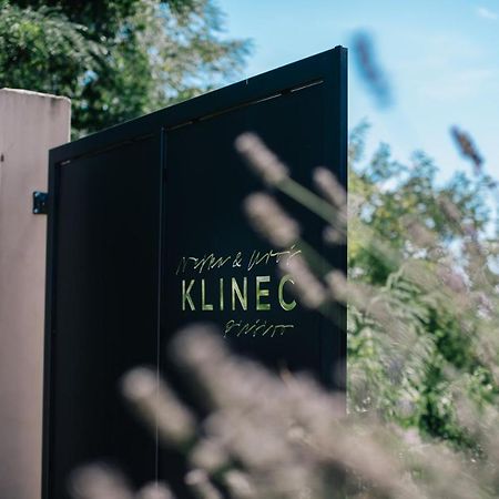 Klinec Plesivo Art Rooms Dobrovo Dış mekan fotoğraf